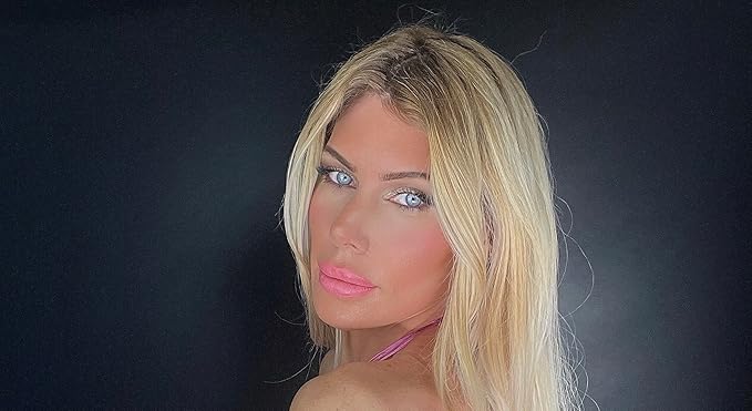 Matte Lipstick (bunny pink)